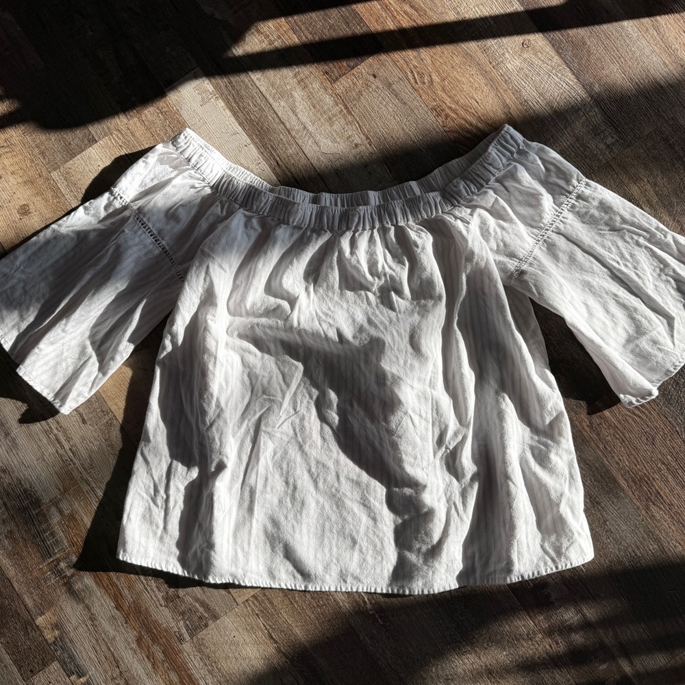 Abercrombie & Fitch Cotton Off-the-Shoulder Bell Sleeve Top